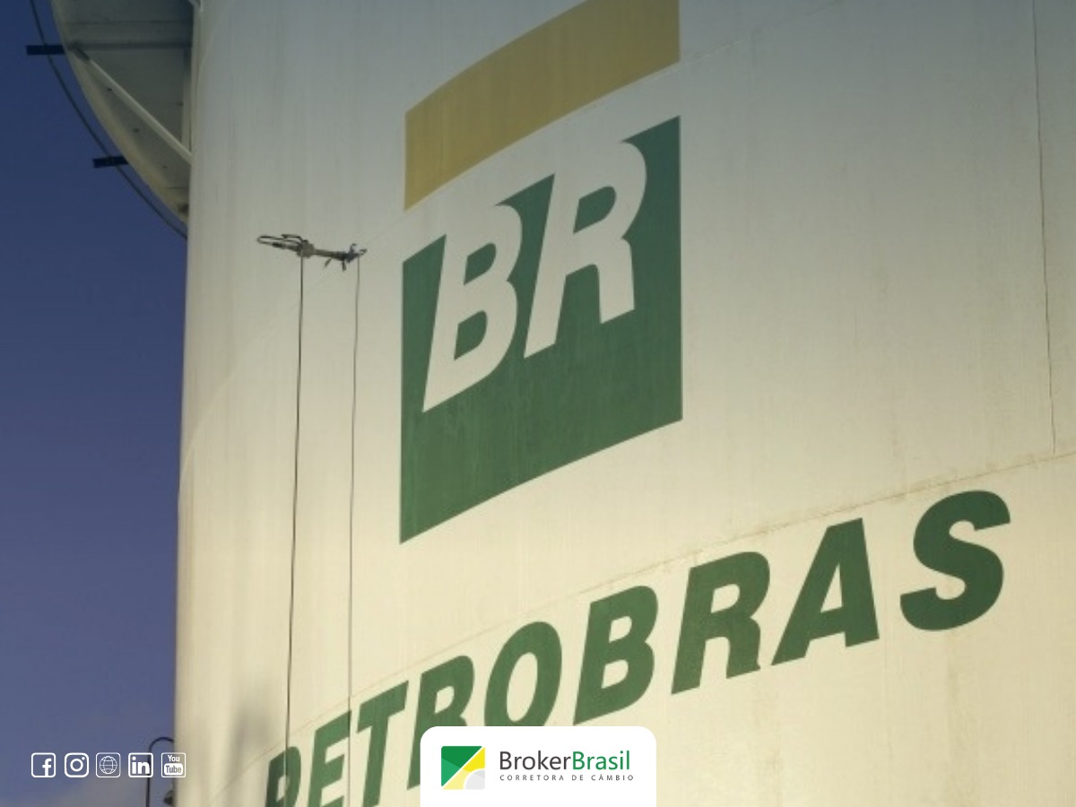 BOLSA E DIS REAGEM MAL A POSSÍVEL INGERÊNCIA NA PETROBRAS, MAS DÓLAR CAI COM EXTERIOR