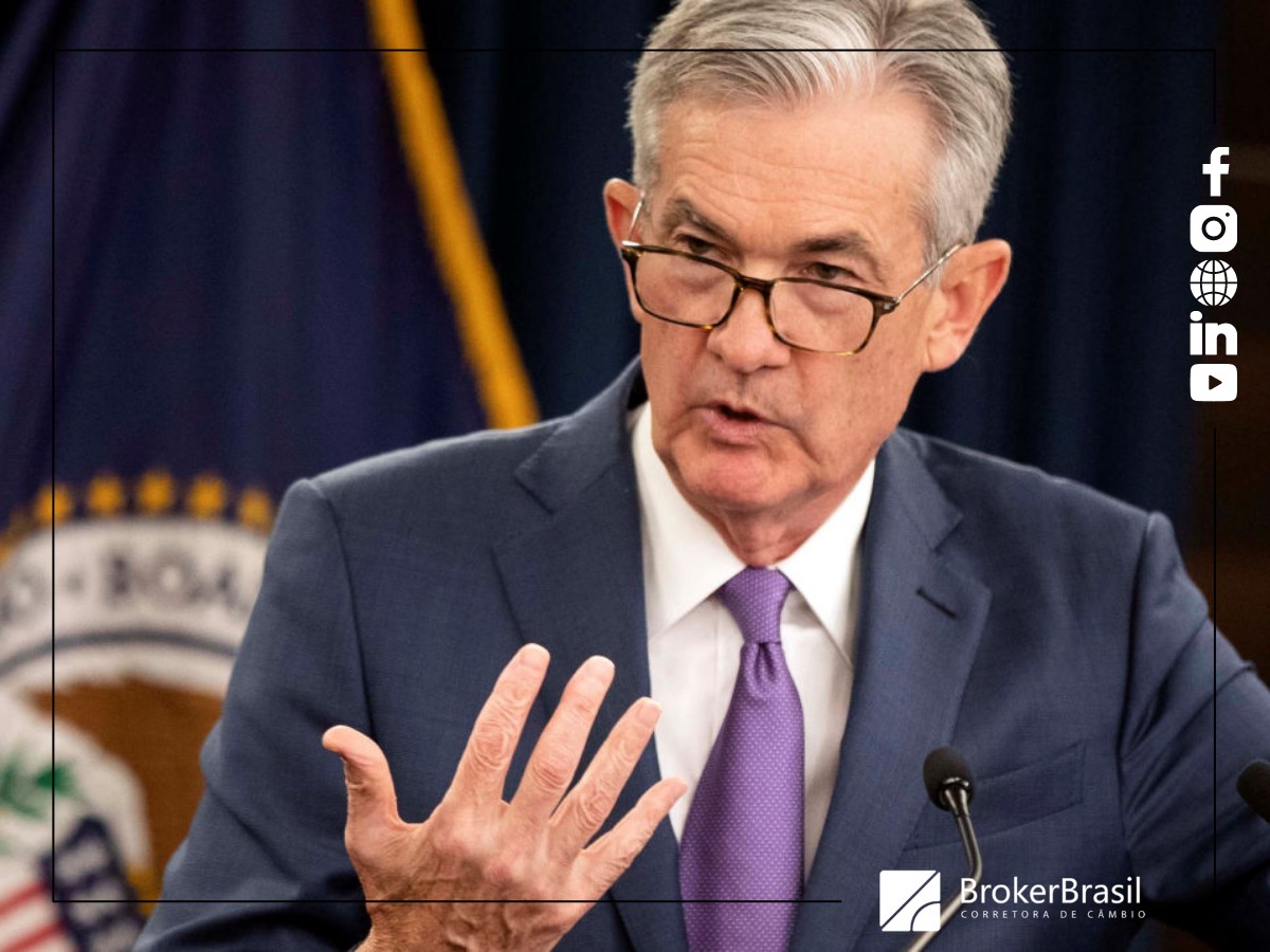 POWELL REFORÇA DISCURSO DOVISH, DISPARA APETITE POR RISCO E DÓLAR CEDE A R$ 5,36