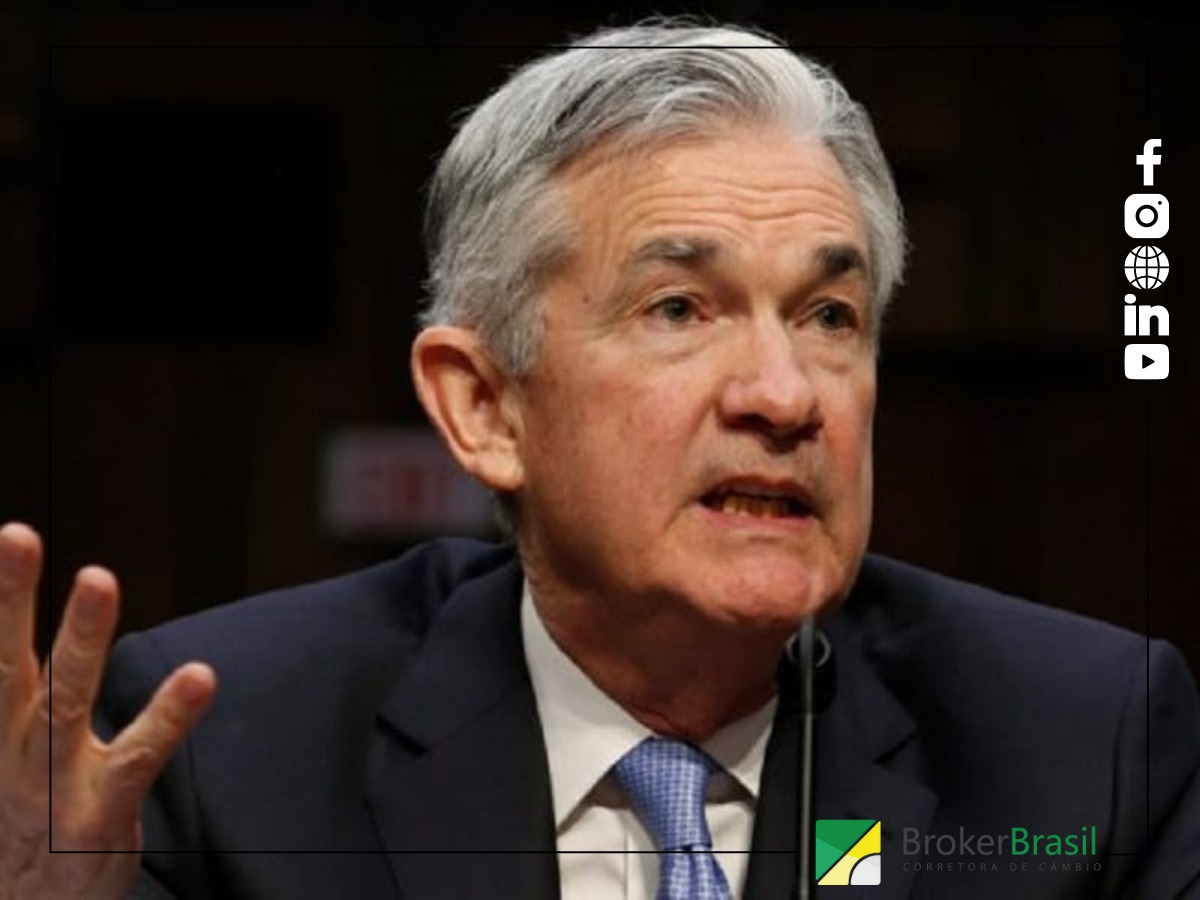 POWELL INDICA QUE FED SEGUE ESTIMULATIVO, INVESTIDOR TOMA RISCO EM BOLSA E DÓLAR CAI