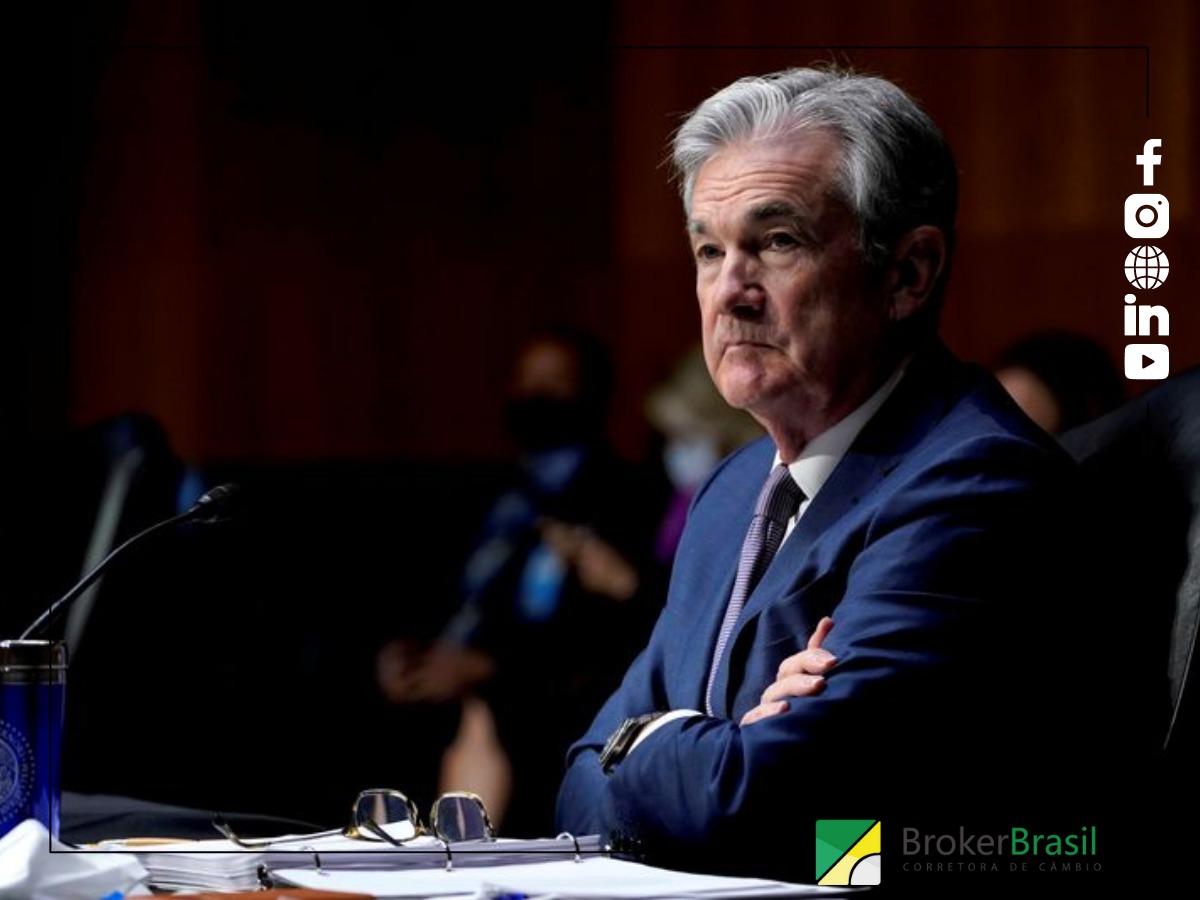 POWELL TRAZ FED ESTIMULATIVO, NY BATE RECORDE, DI DESABA, ENQUANTO REAL E BOLSA SOBEM